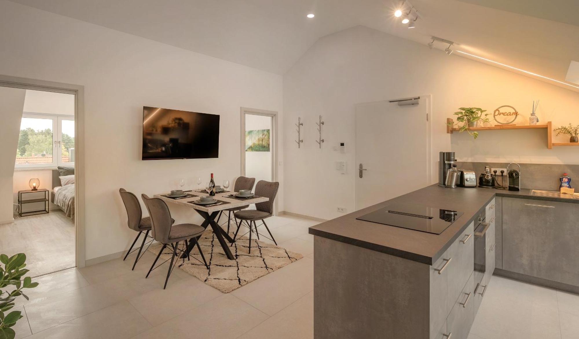 Sweethome - Poing Apartments Bagian luar foto