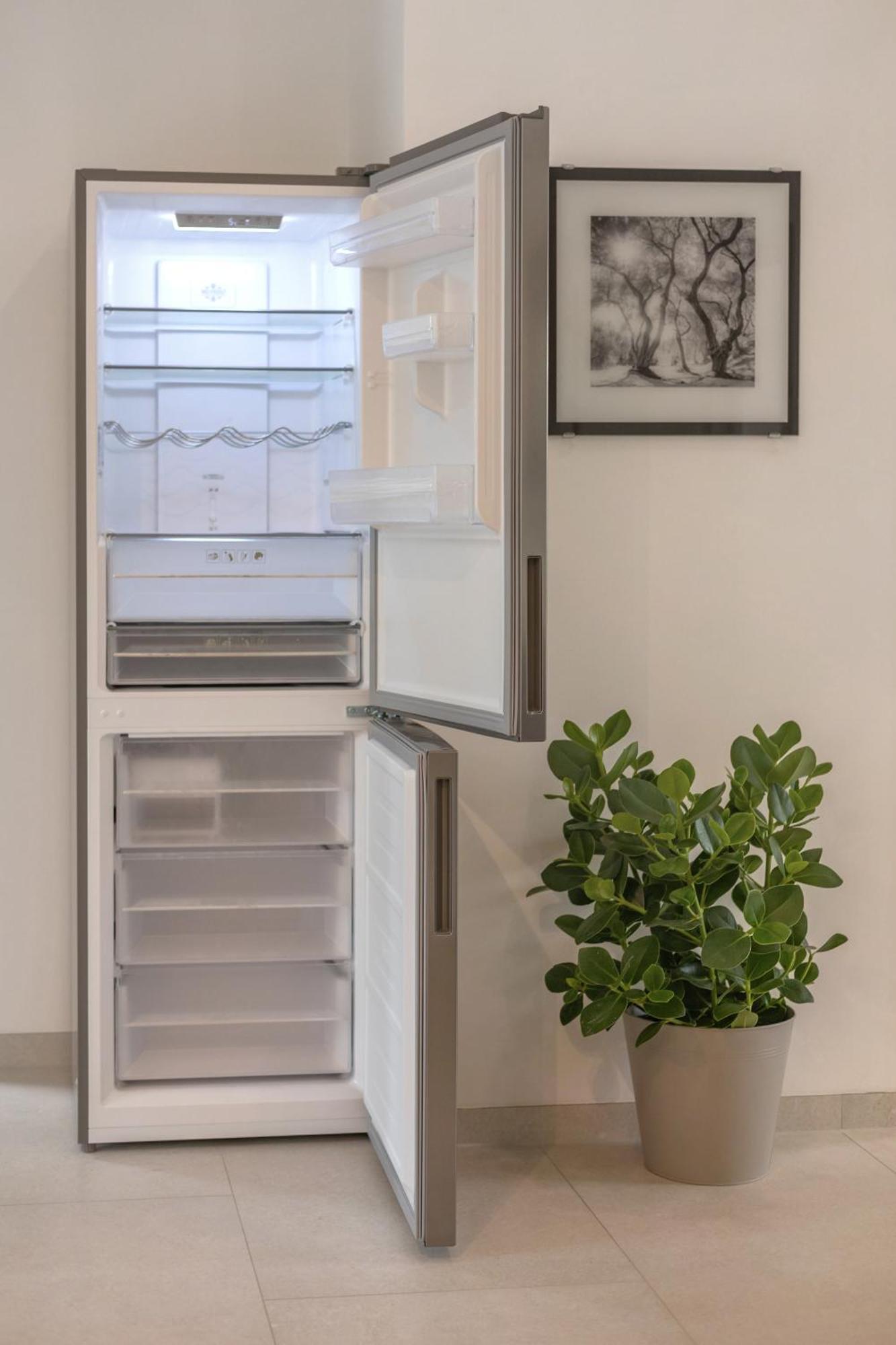 Sweethome - Poing Apartments Bagian luar foto