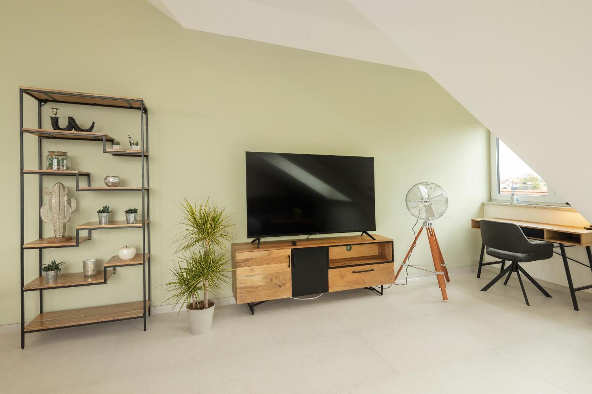 Sweethome - Poing Apartments Bagian luar foto