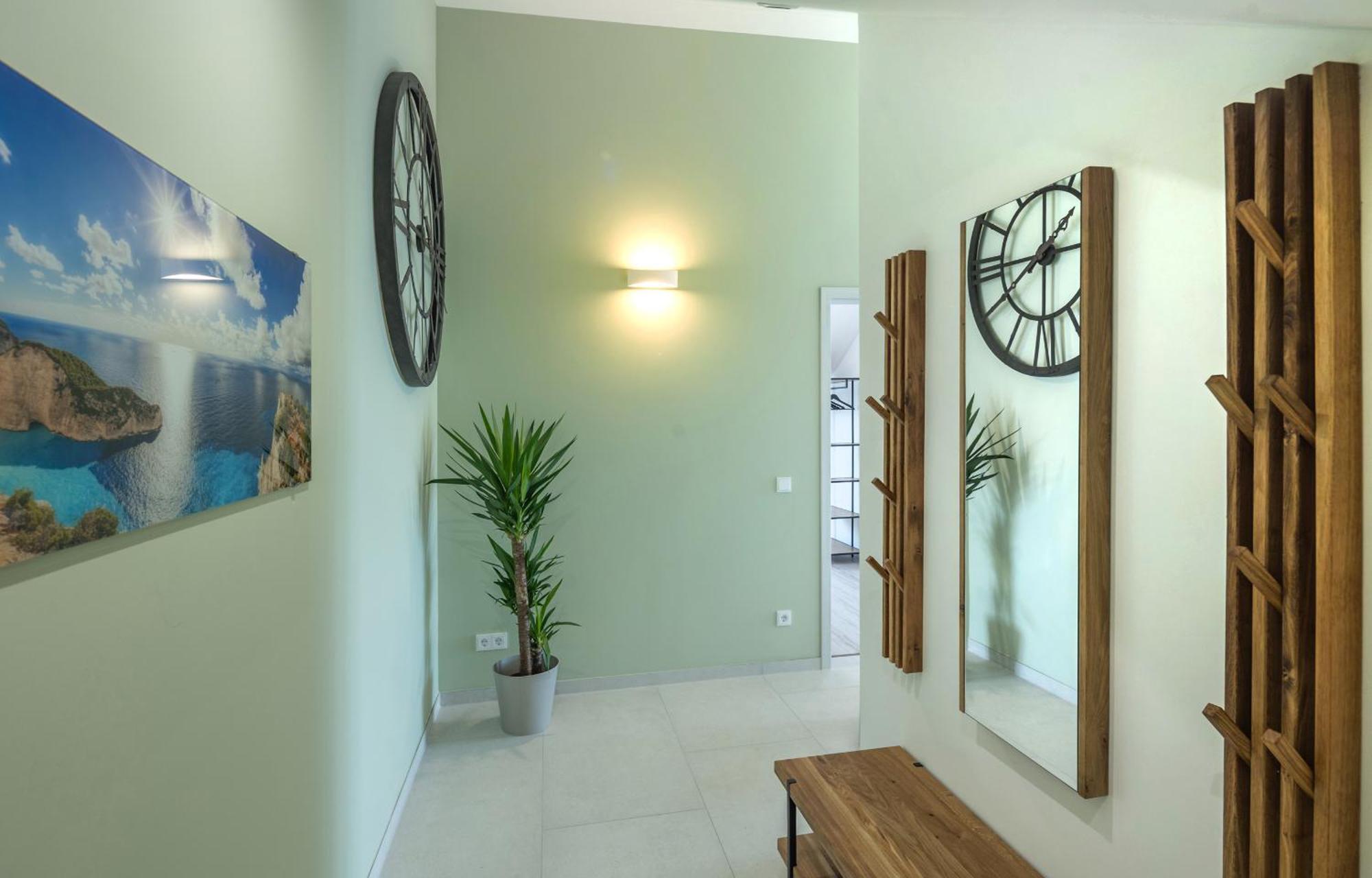 Sweethome - Poing Apartments Bagian luar foto
