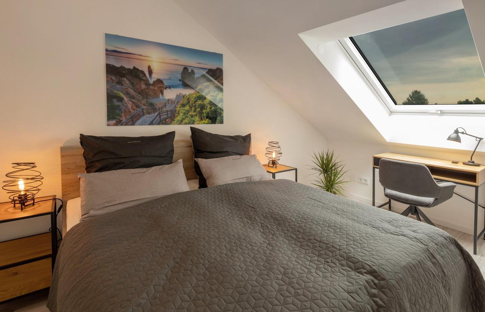 Sweethome - Poing Apartments Bagian luar foto