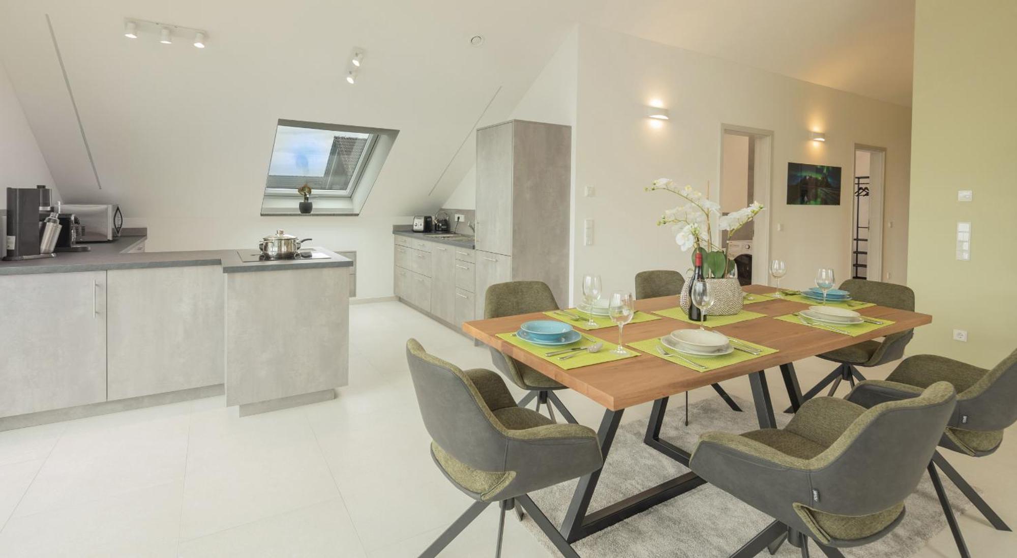 Sweethome - Poing Apartments Bagian luar foto