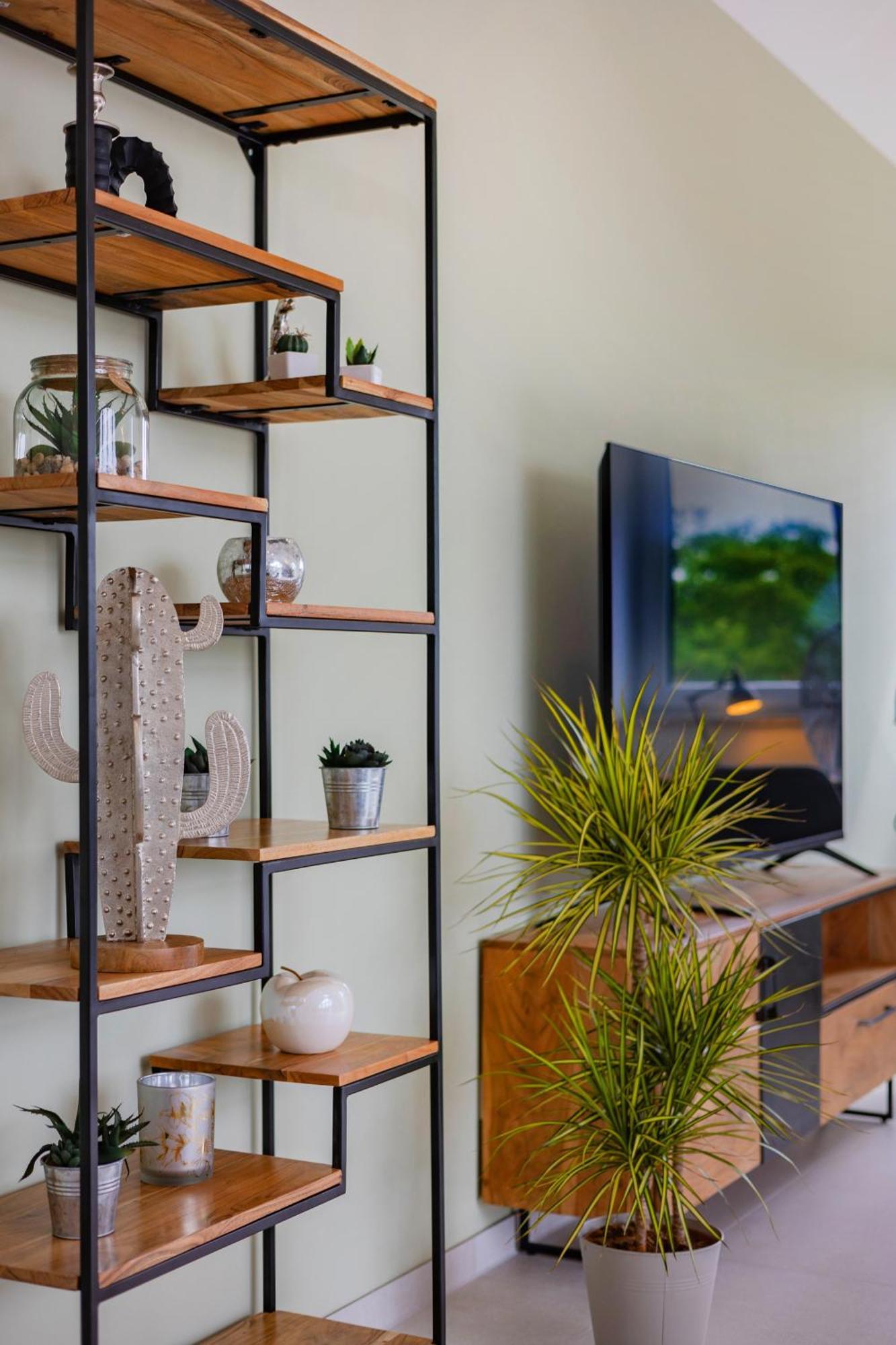 Sweethome - Poing Apartments Bagian luar foto