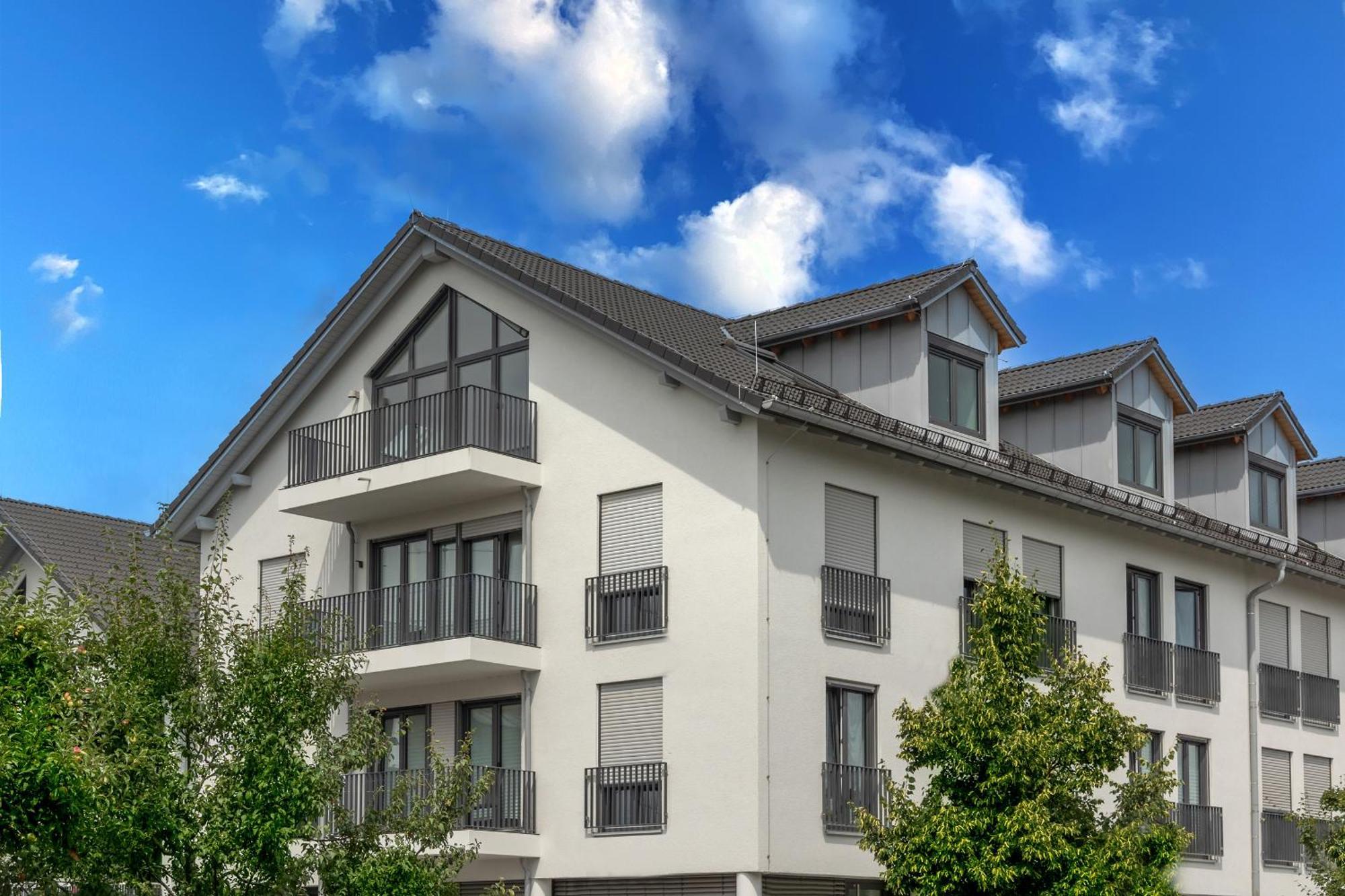 Sweethome - Poing Apartments Bagian luar foto